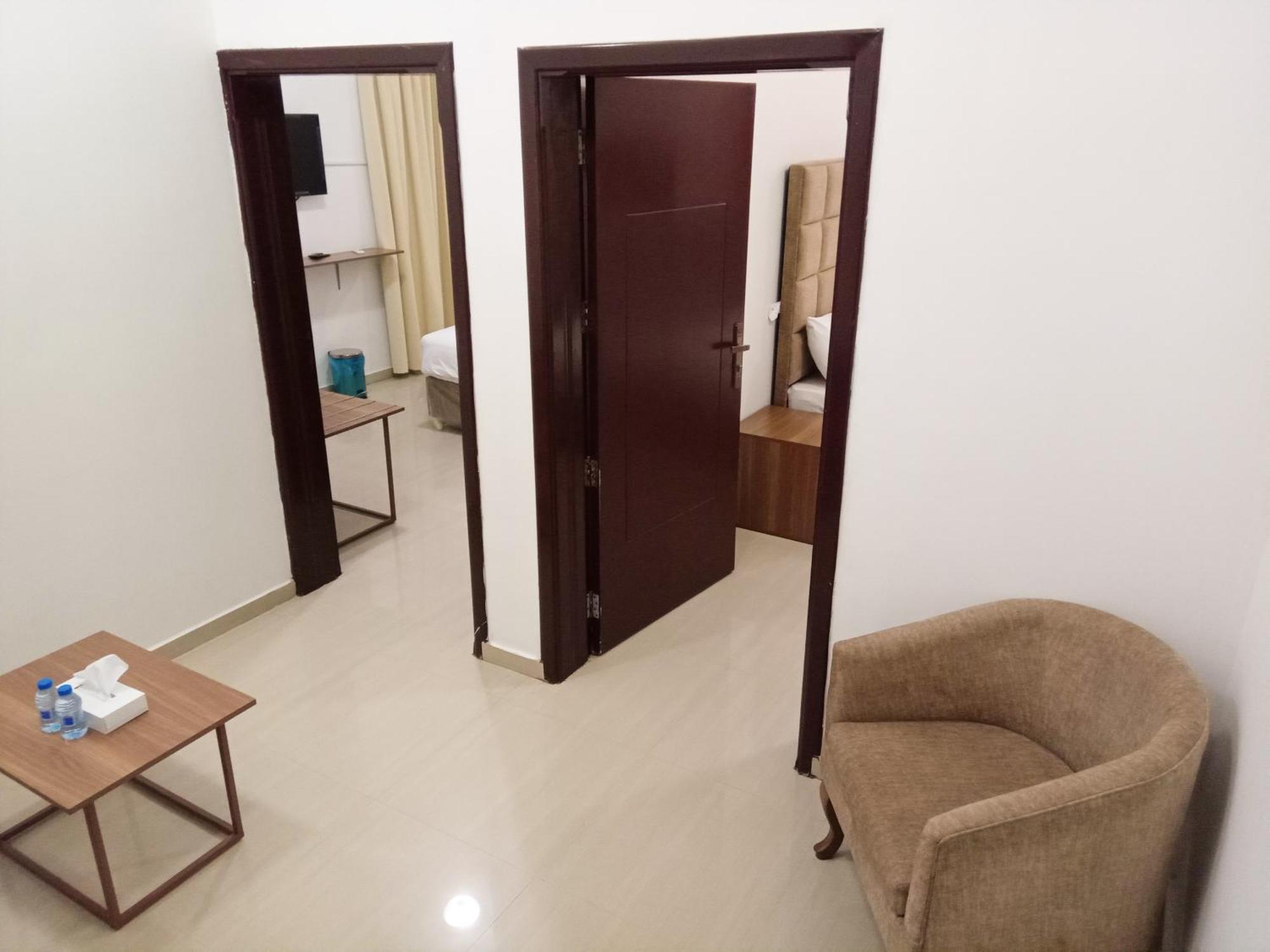 Taj Al Arab Hotell Al Buraimi Exteriör bild