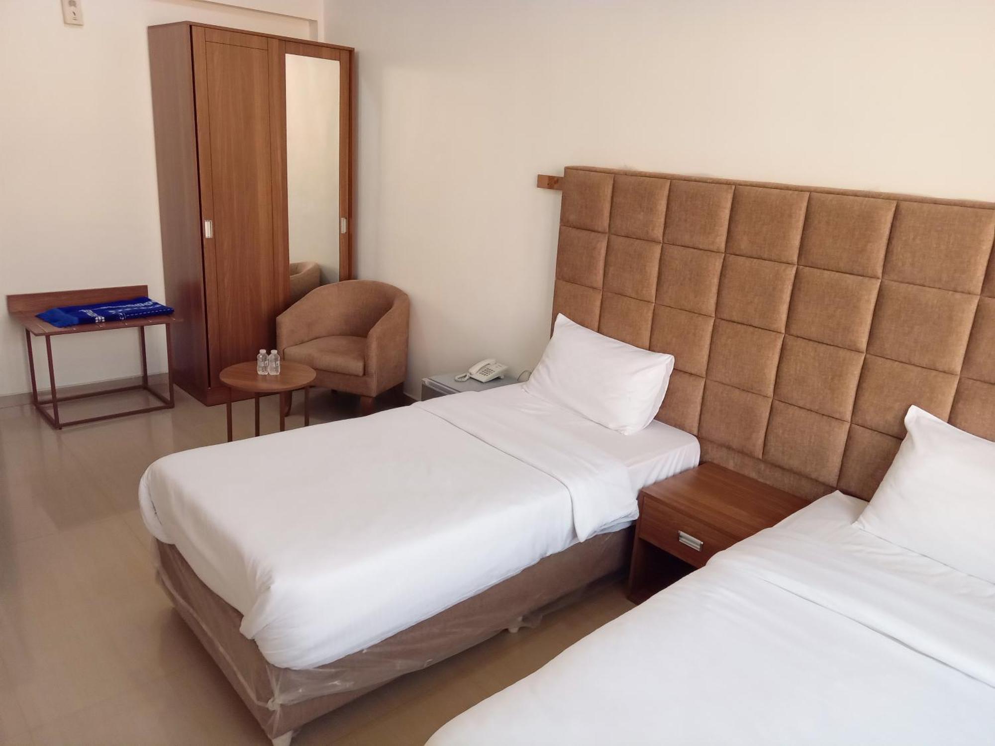 Taj Al Arab Hotell Al Buraimi Exteriör bild