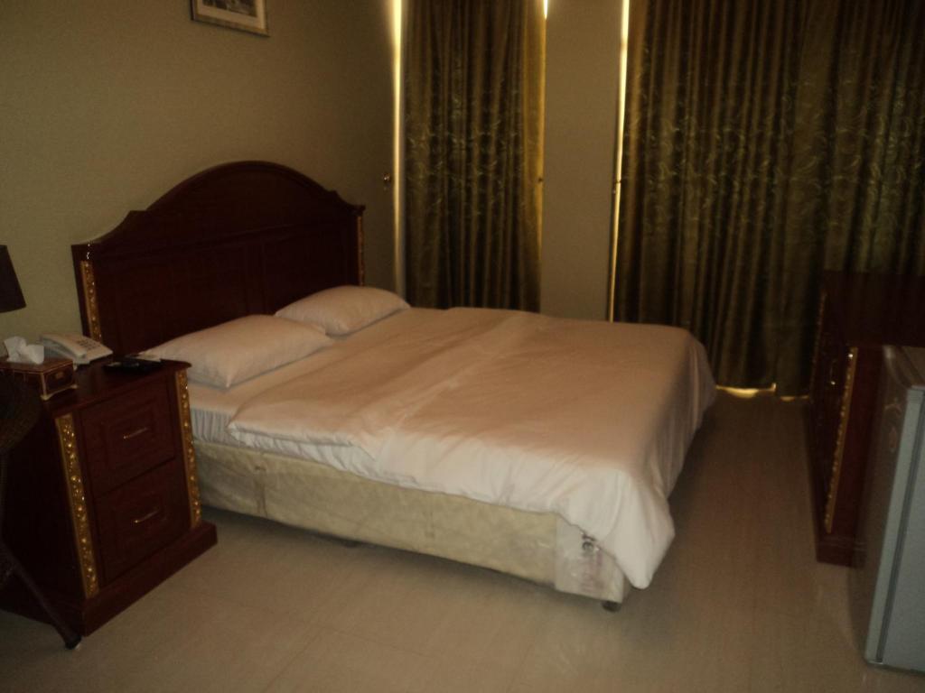 Taj Al Arab Hotell Al Buraimi Exteriör bild