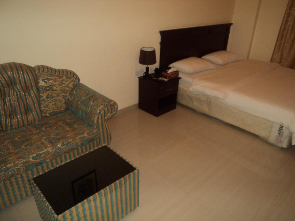 Taj Al Arab Hotell Al Buraimi Rum bild